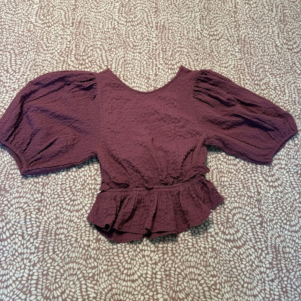 Free People Plum Textured Puff Sleeve‎ Tie Back Peplum Top Size M
